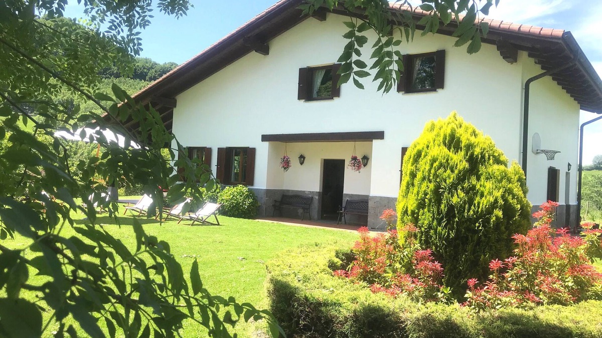Larraun Cottage | Self catering Etxaburu for 8 people