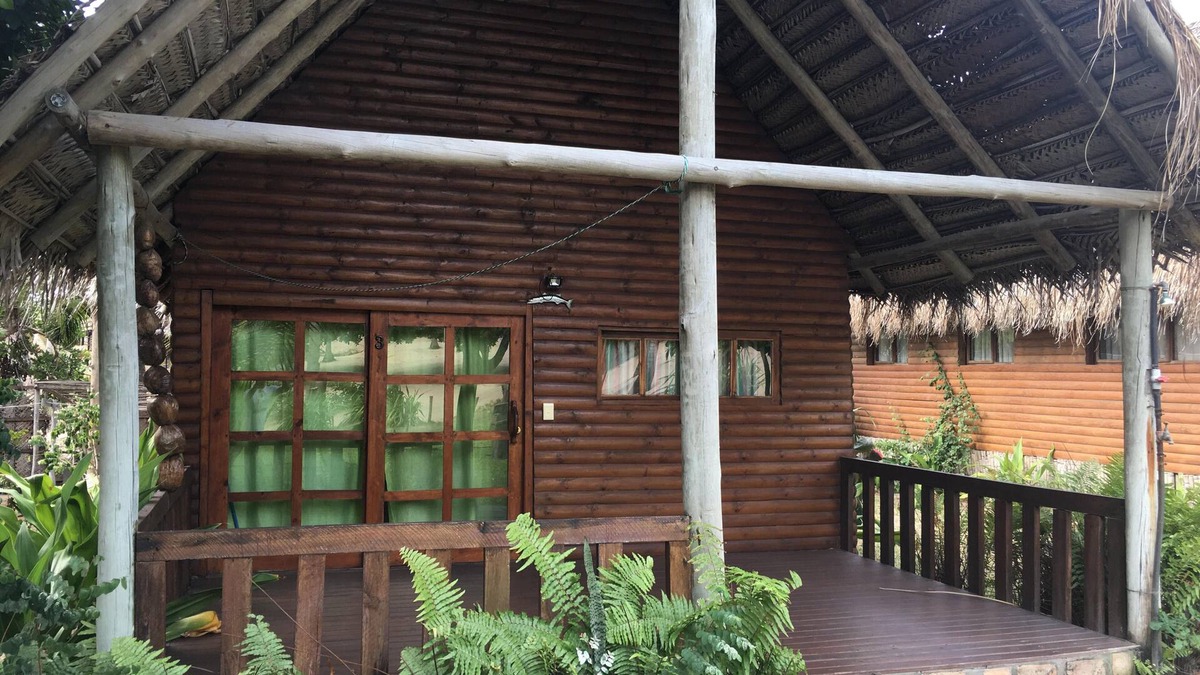 Inhambane Ski Chalet | SELF CATERING HOLIDAY ACCOMMODATION IN BARRA, INHAMBANE, MOZAMBIQUE