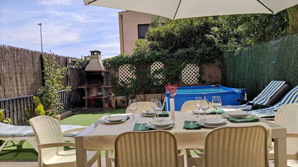 Viana House | Self catering Jardines de Viana Spa for 8 people