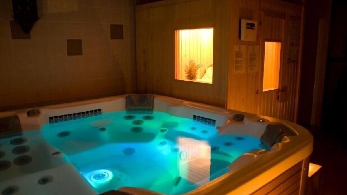 Braojos Cottage | Self catering La Erilla for 29 people