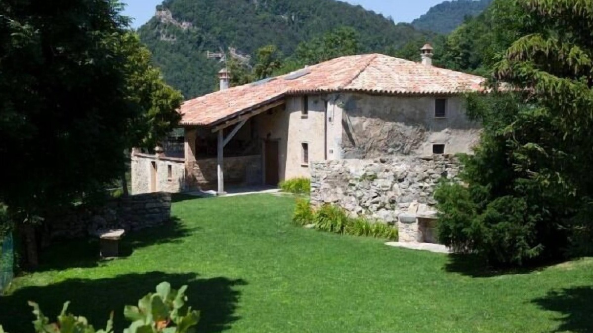 Vidra Cottage | Self catering Mas Quintana de Ciuret for 16 people