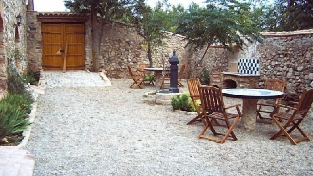 Montblanc Cottage | Self catering Molí de la Vall for 4 people