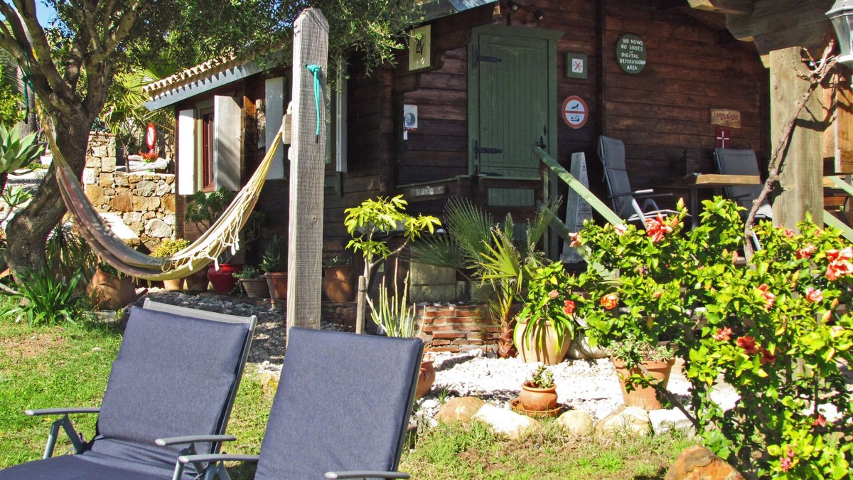 Tarifa Ski Chalet | Self-catering, ocean views, walk to beaches. BBQs, secure parking, set in nature