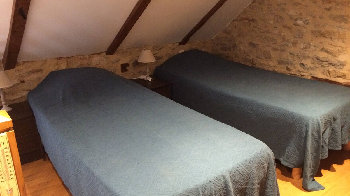 Castelnau-de-Mandailles House | Self-contained 4-6 person gîte with shared pool