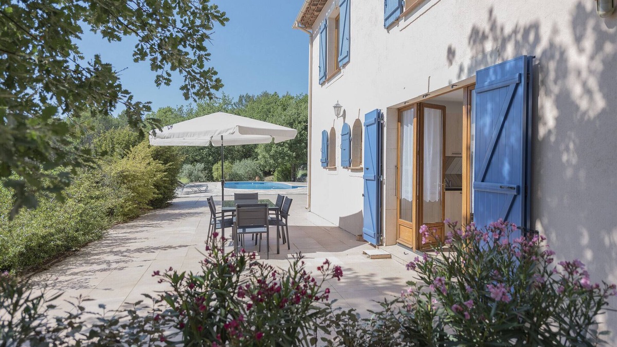 Flassans-sur-Issole Apartment | Self-contained 2-bedroom apartment in beautiful Provencal villa