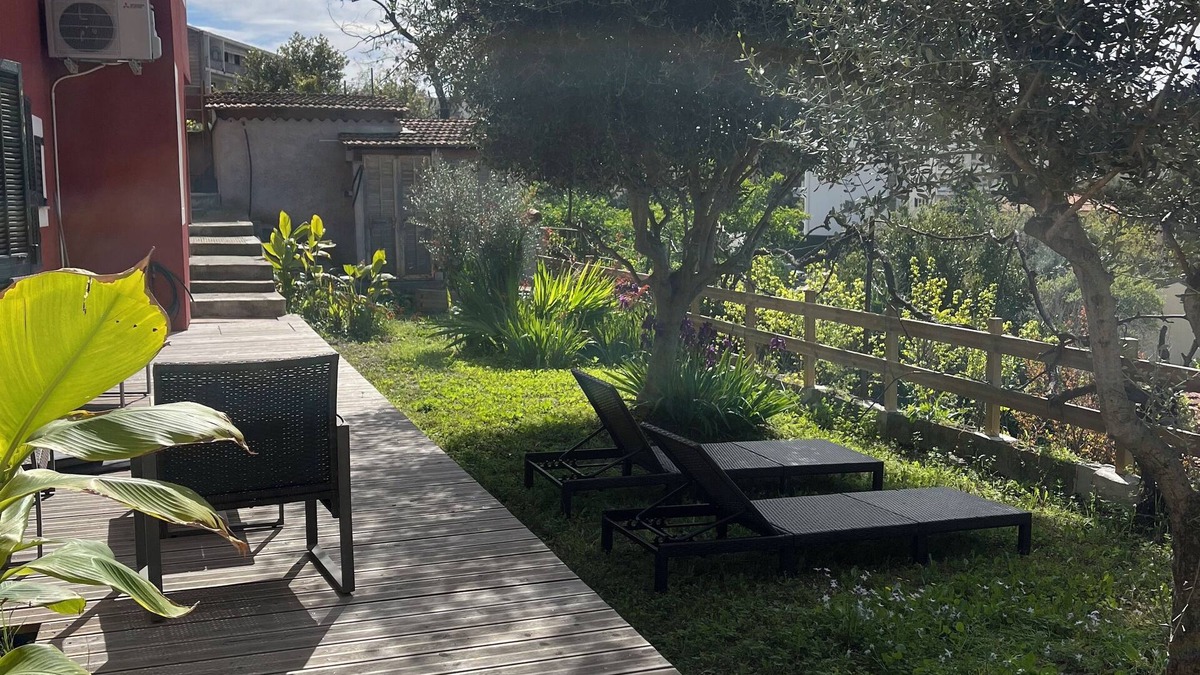 Mont Boron House | Self-contained apartment in townhouse with terrace & private garden