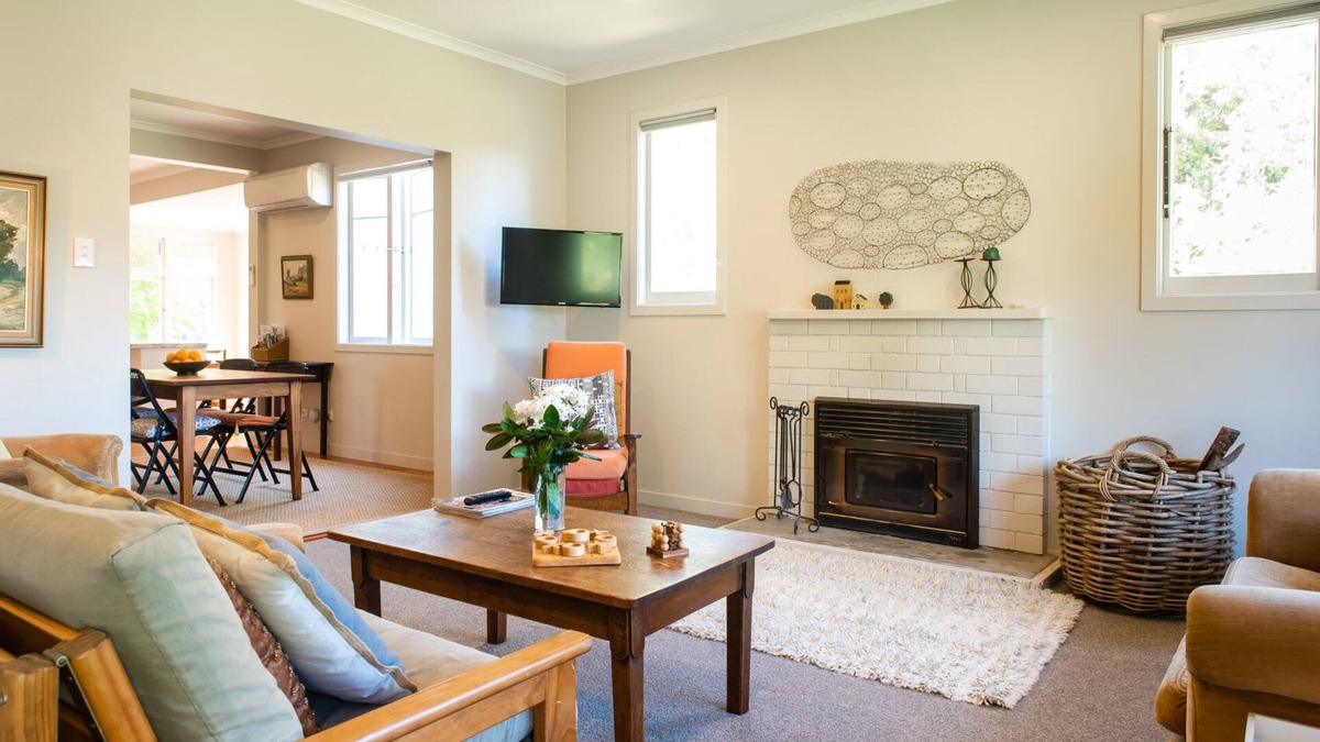 Havelock North Cottage | Self Contained roomy Wai iti Cottage.Havelock Nth