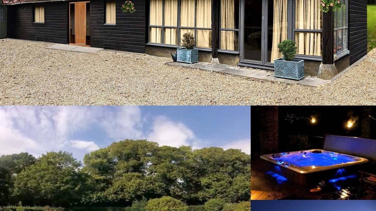 Burcombe Cottage | Self Contained Open Plan Cottage - Hot Tub and Pool. 2 Bedroom/Ensuite Bathrooms