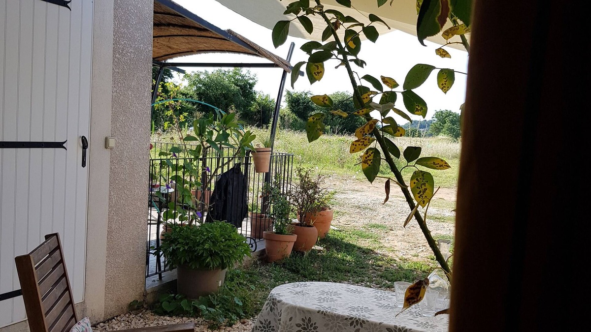 Aigueze Bed & Breakfast | Self-contained room with countryside view at Aiguèze guest house