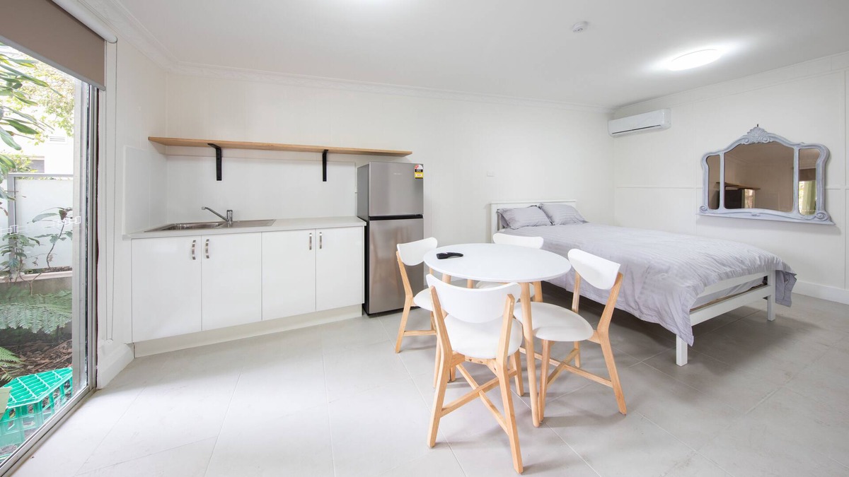 Wollongong Apartment | Self contained studio - Beach Shack