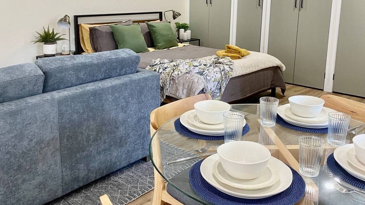 Pimpama Apartment | Self-contained Studio in Pimpama - Gold Coast. Close to all major theme parks.