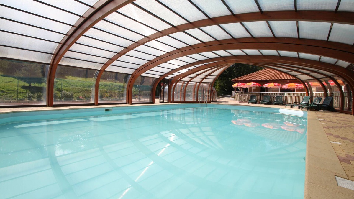 Blavignac Ski Chalet | Semi-detached cottages sleeping up to 12 with large indoor pool
