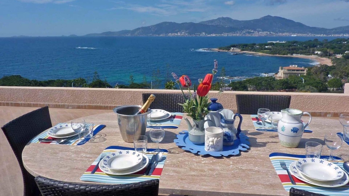 Porticcio House | Semi-detached house, 150 m. from the sea. Amazing view over the gulf of Ajaccio!