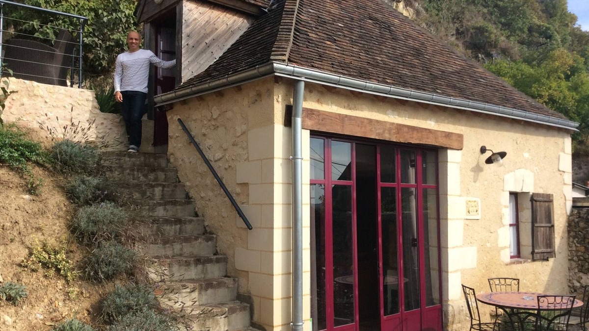 Troo Villa | Semi-troglodyte gite Old Chai Troo in Loir valley