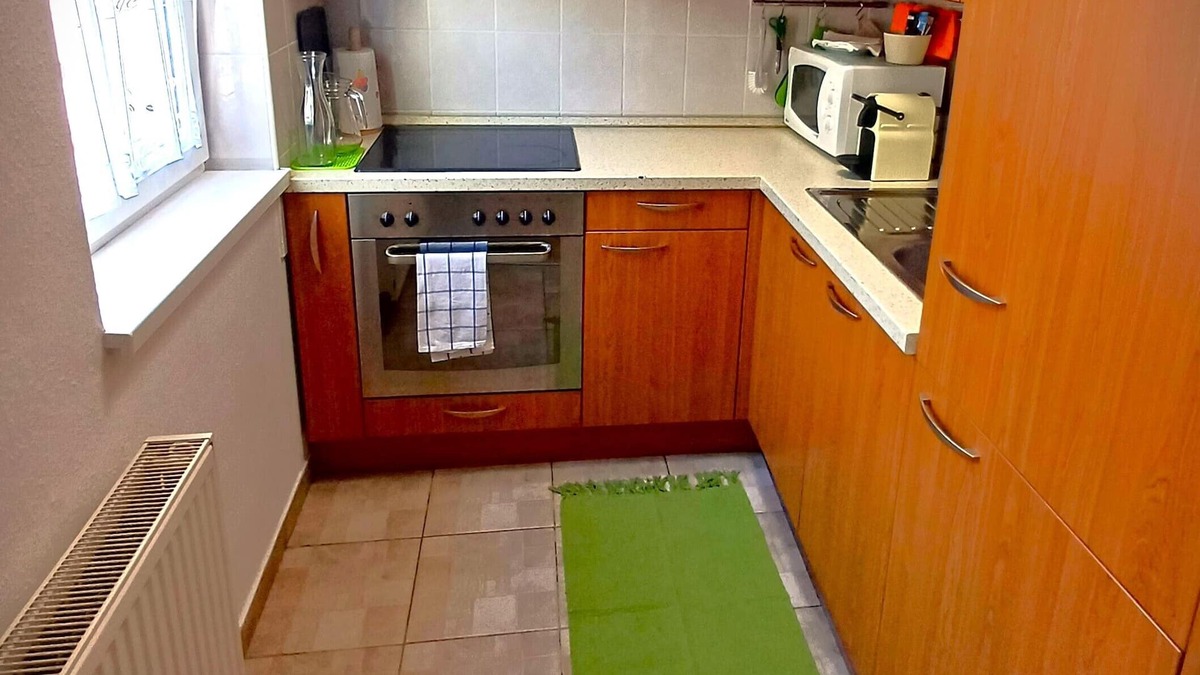 Ferencvaros Apartment | Semmelweis Egyetem mellett, önálló garzonlakás csendes utcában, ingyen wi-fi-vel