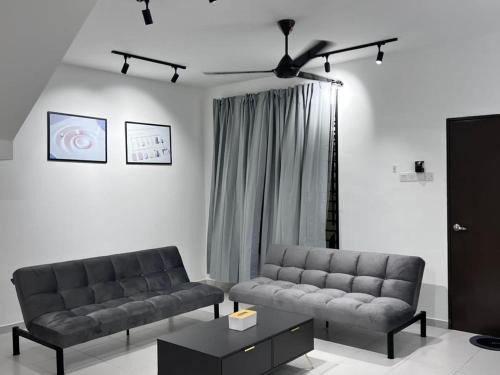 Senai House | Senai 14pax The Joyous Home Pooltable nr Airport JPO by Ourstay