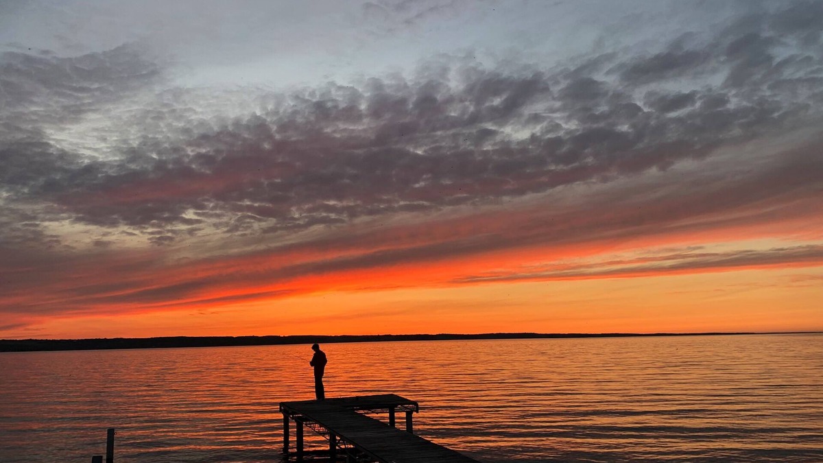 Romulus House | Seneca Lake cottage, 114 ft of level shale beach. Beautiful sunsets.