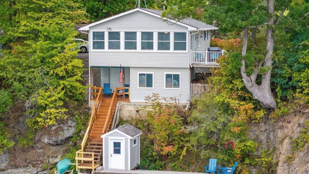 Town of Torrey House | Seneca Lakefront | FLX Getaway | Private Dock