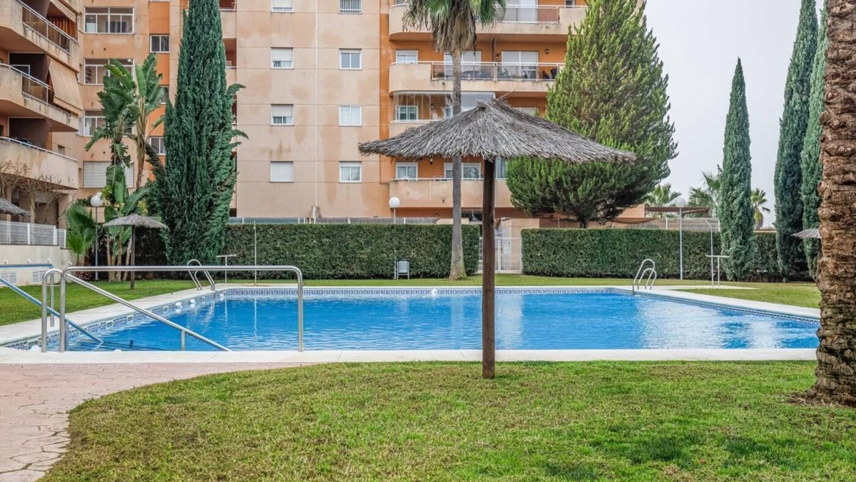San Juan de Aznalfarache Apartment | Sensational Apt 2 Bed 2 baths 4 pax Aljarafe Metro