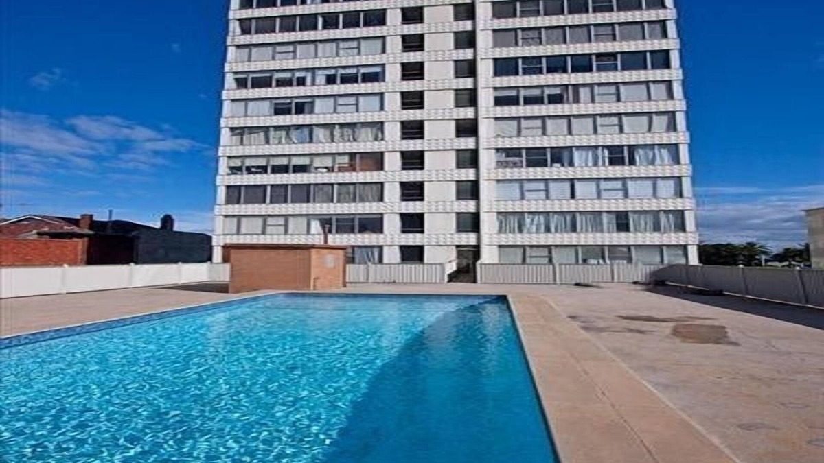 St Kilda West Apartment | Sensational St.Kilda stay at Sunset Beach Tower