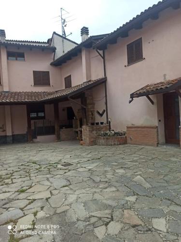 Pecetto di Valenza House | sentieri 2
