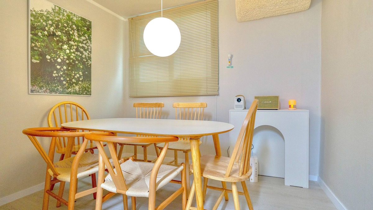 Mapo House | Seoul's Cozy Shelter with 4 beds, Seoul's Largest Traditional Market 1 min!