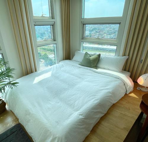 Namyeong-dong Apartment | Seoul Station Panorama House