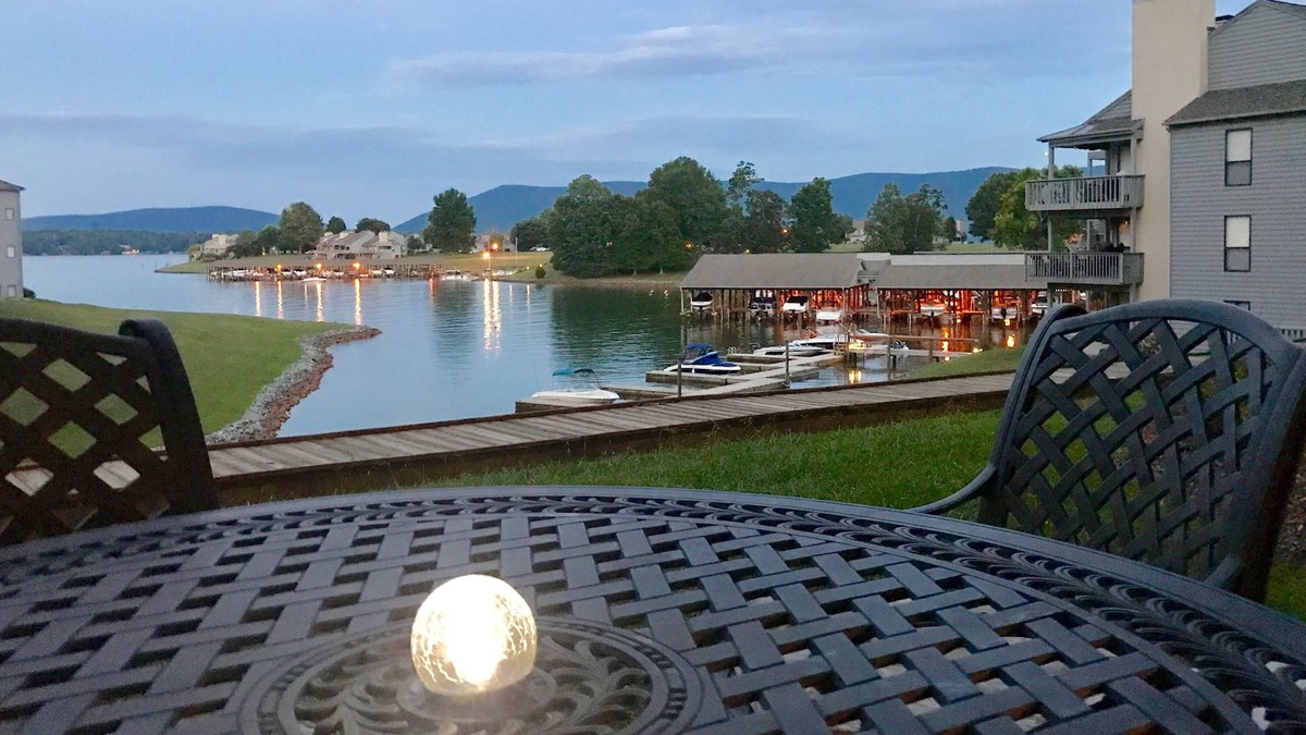 North Shore Condo | SEPT 1-4 AVAILABLE BERNARDS LANDING BEST LOCATION 2B- NEXT2POOL MOST POPULAR