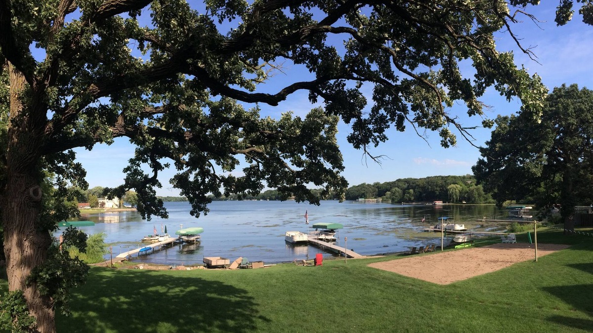 Chanhassen House | Sept. 23rd - Oct. 2nd, 2016 ~ Beautiful Williams Lake Home ~ Ryder Cup Rental