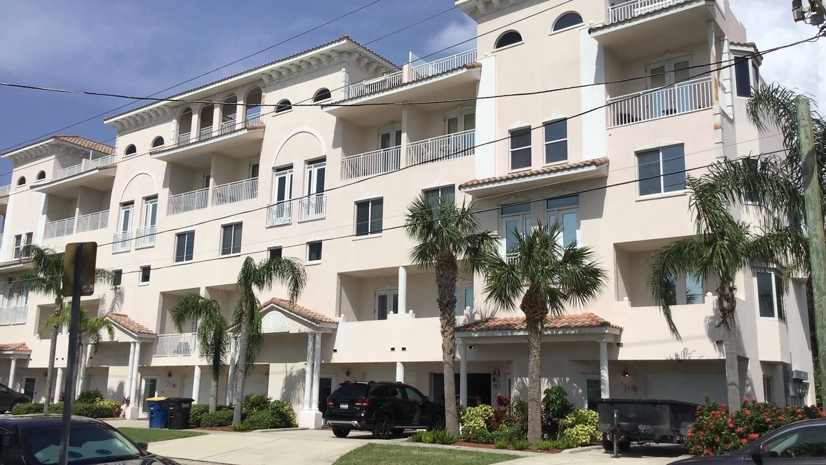 Bay Esplanade House | Sept & Oct Rates REDUCEDnClose to BeachnHot Tub & Elevator