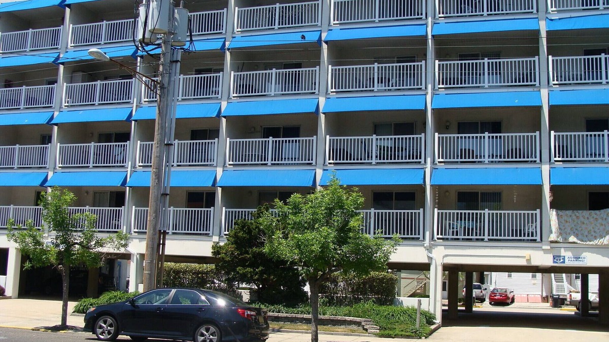 North End Condo | September 8-11 Special 537