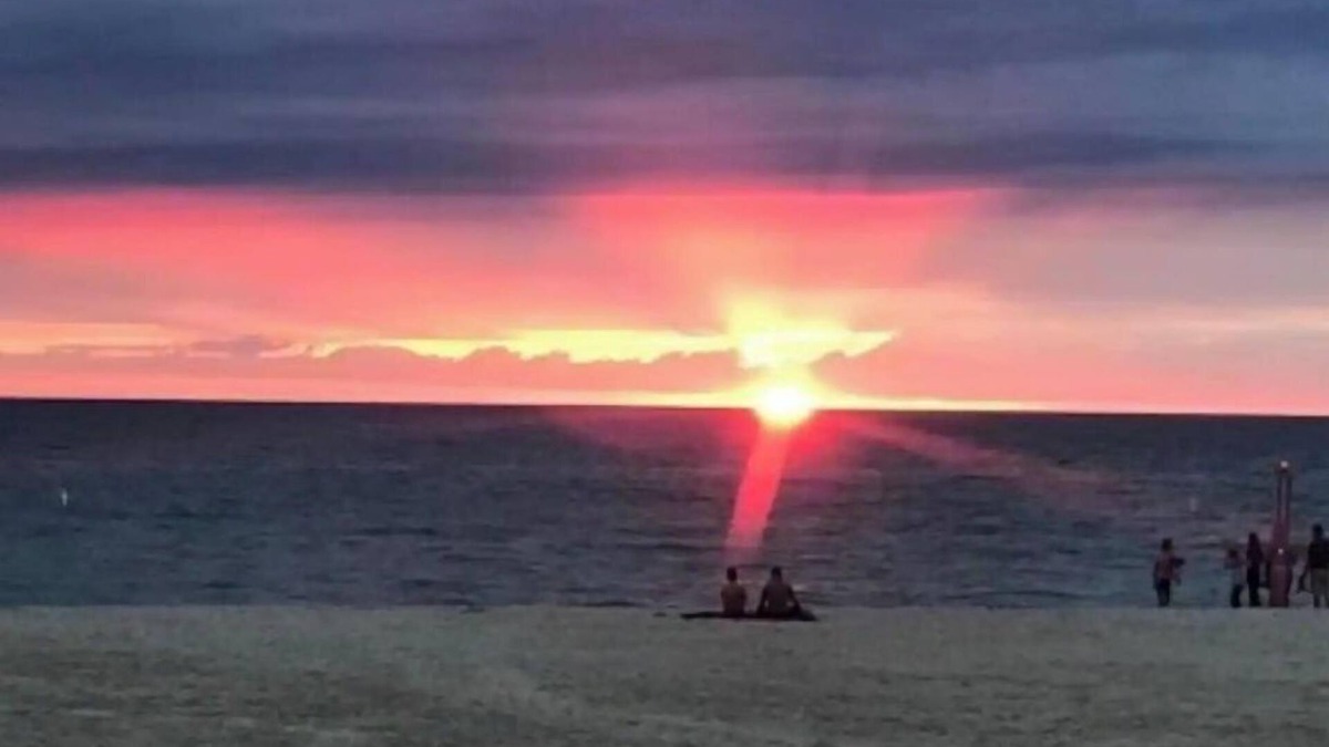 Ludington House | September dates now open! Cozy Beach Town Cottage Awaits.