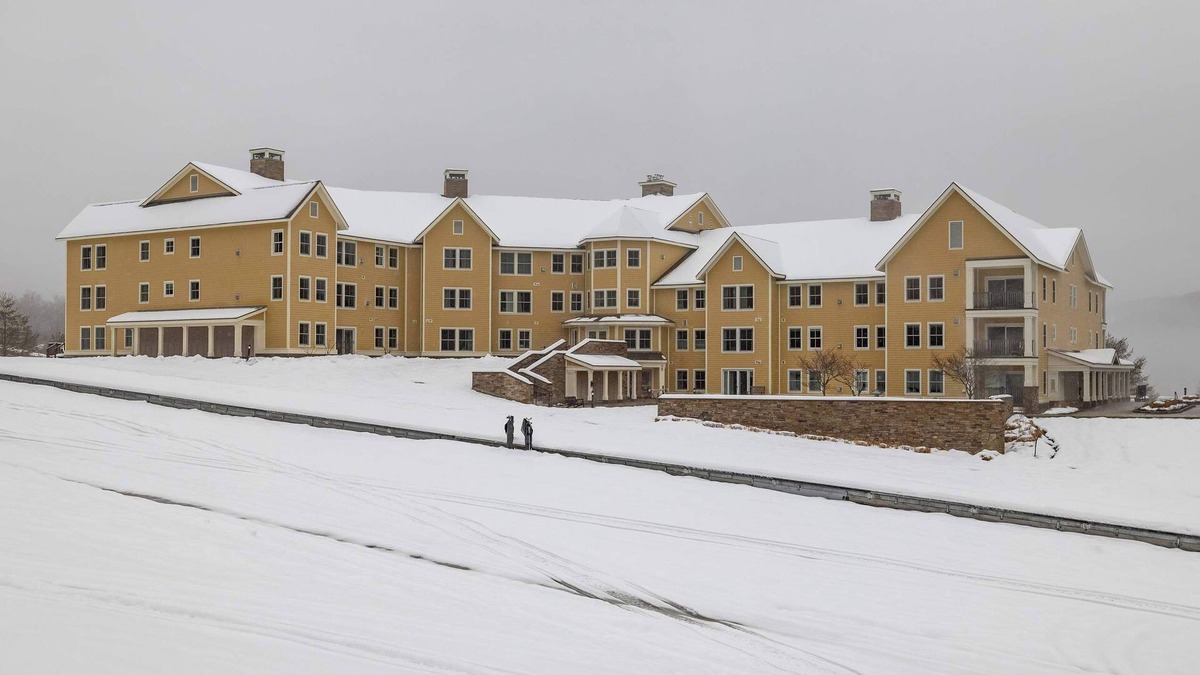 Ludlow Condo | Serene 1-BR Ski-In/Ski-Out Retreat on Okemo Mtn.