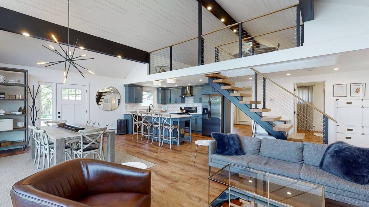 Bradford Cottage | Serene 2-Cottage Lakefront Retreat