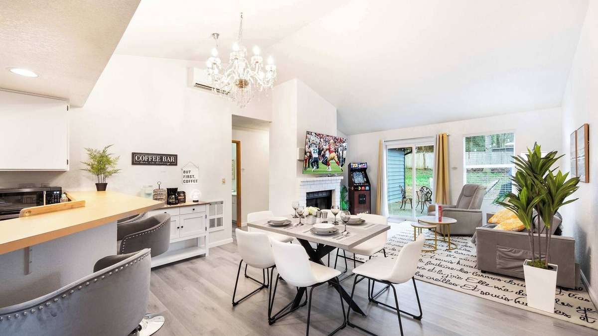 Picnic Point-North Lynnwood House | Serene 2BR/2BA Single-Floor Home w/3 AC Near Mall