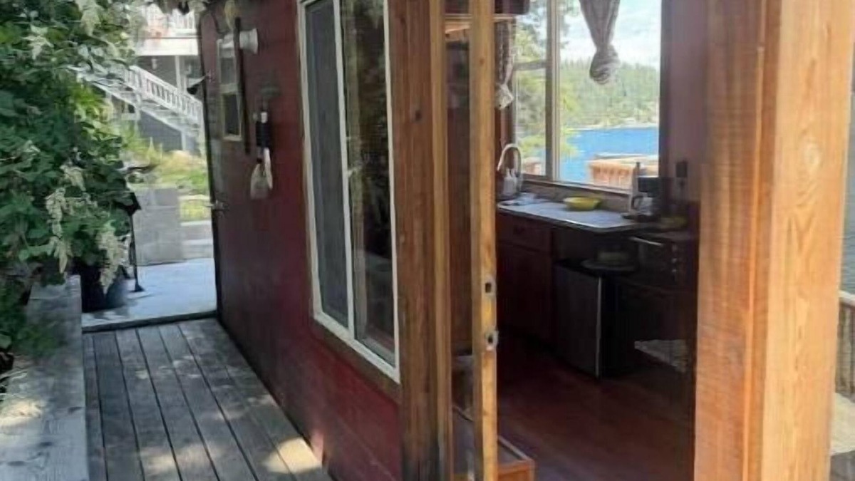 Sagle Cabin | Serene 3-bedroom cabin in Sagle