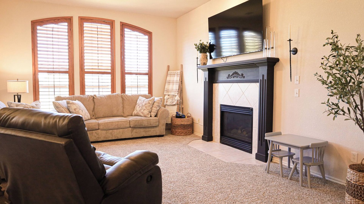 Norman House | Serene 3-Bedroom Home Near Everything Norman Has To Offer