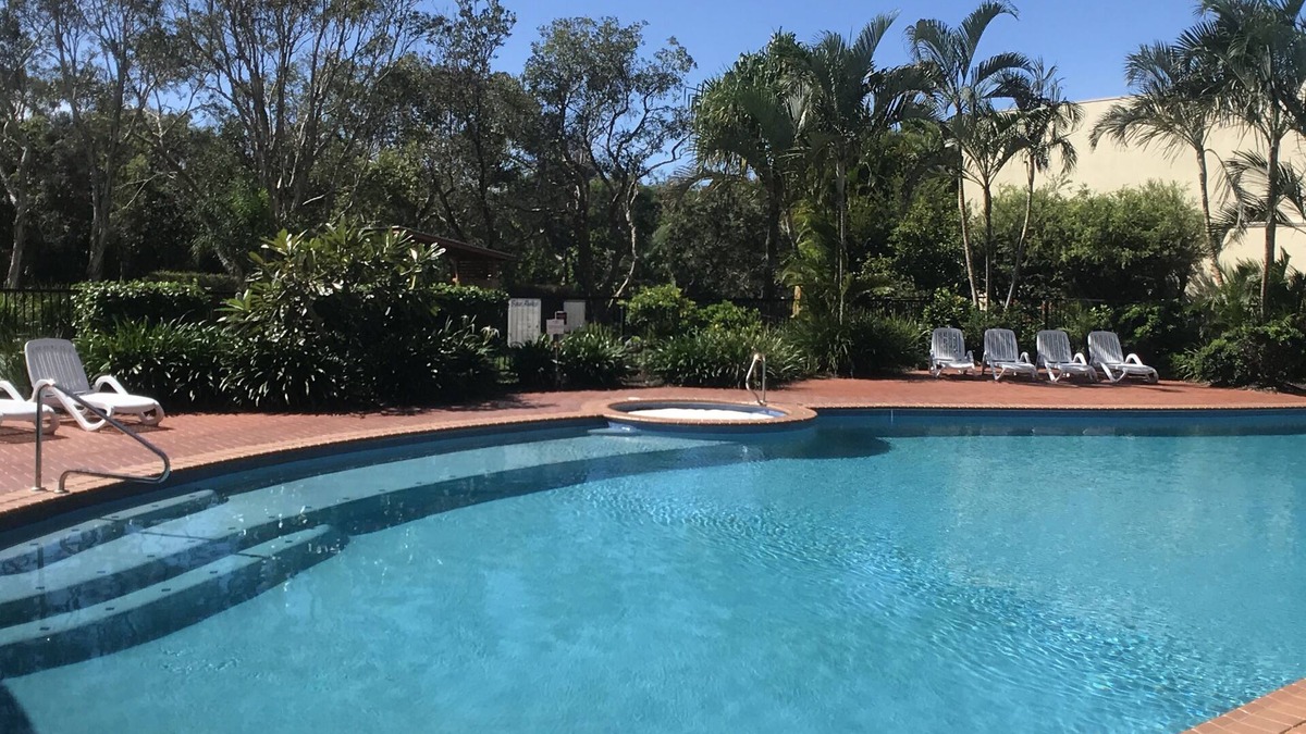 Marcoola Apartment | Serene 3BR Beachfront Retreat – Relax & Reconnect