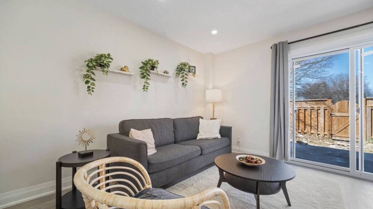 Rosemount House | Serene 3BR Home in Kitchener