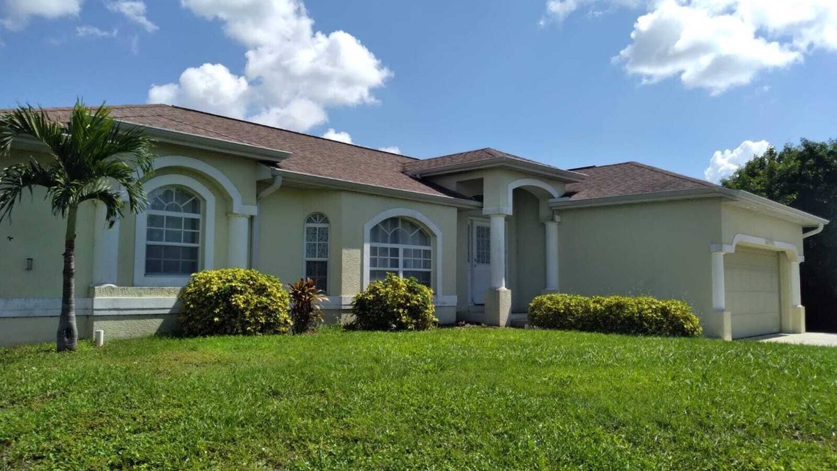 Port Charlotte - Charlotte Harbor House | Serene 3BR Retreat with 2 Baths - Your Perfect Getaway Awaits!