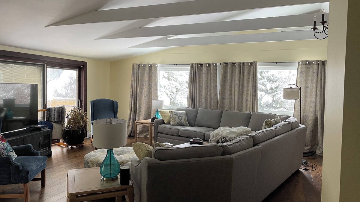 Shillington House | Serene 6-bedrooms in charming Shillington. Big enough for any family reunion.