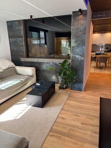 Stamata Apartment | Serene Anoixi Stay with Jacuzzi