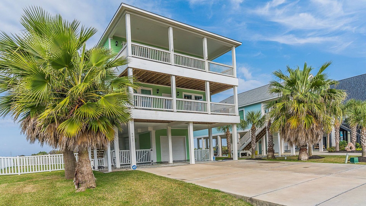 Galveston House | Serene Beach Home with Pool!