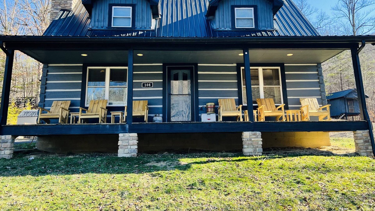 Irvine Cabin | Serene, beautiful views w/ hot tub, fully equipped-20 minutes to Attractions