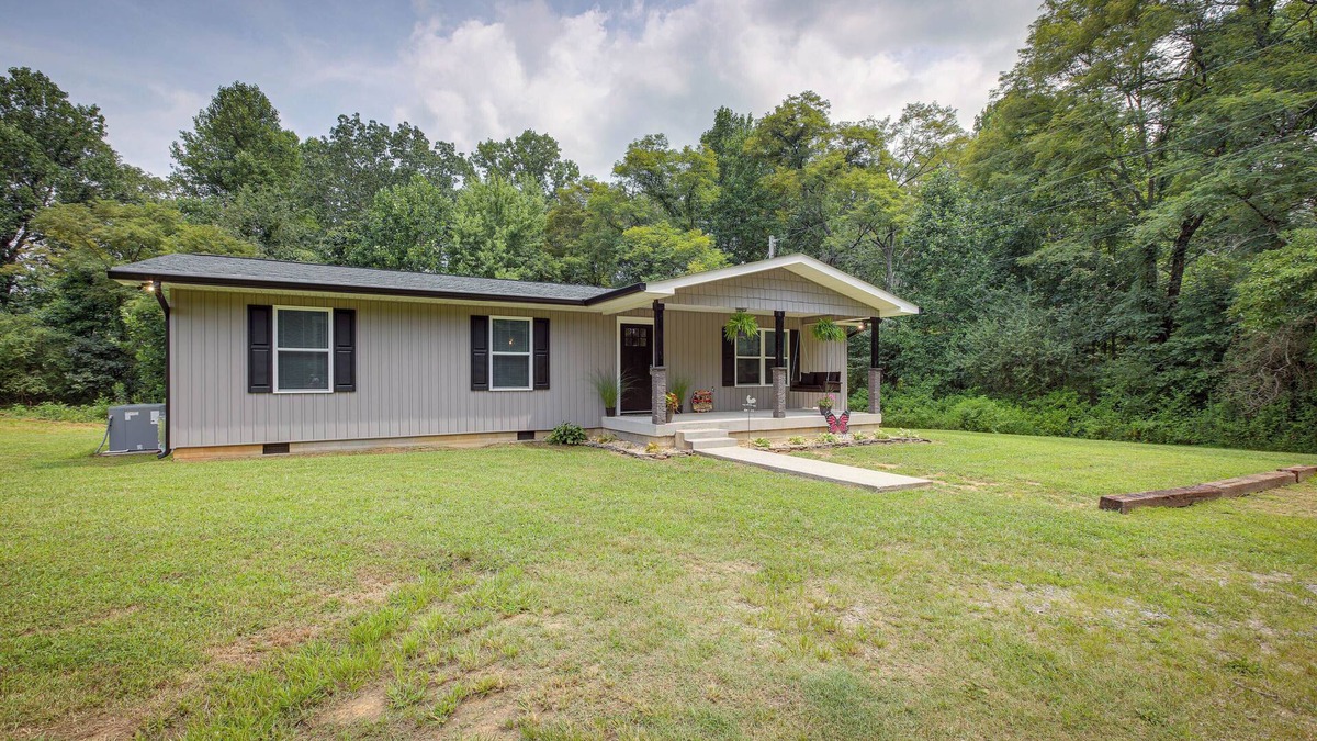 Bryant House | Serene Bryant Retreat w/Private Hot Tub!