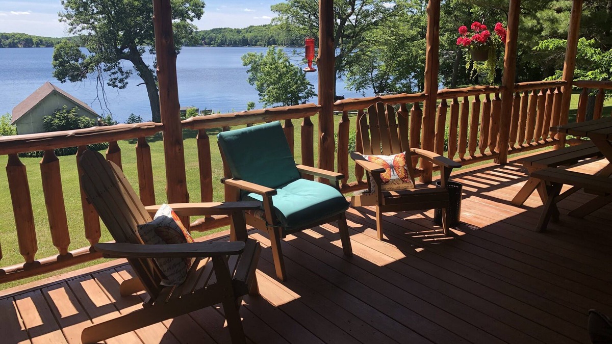 Aitkin Cabin | Serene Cabin Retreat with Stunning Views, Fishing, and Private Lake Access.