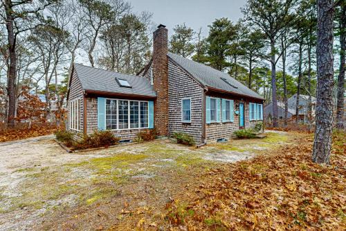 Wellfleet House | Serene Cape Escape