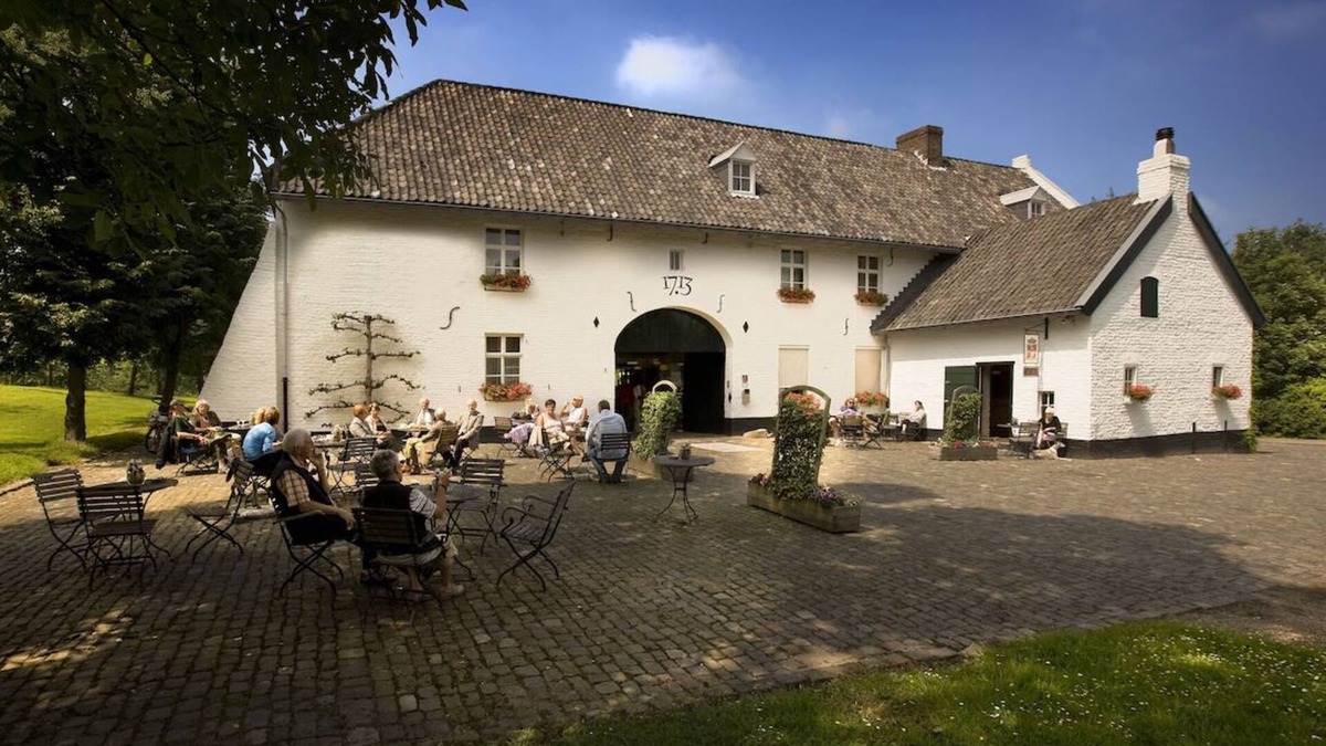 Municipality of Kerkrade Hotel | Serene Castle Hideaway | Outdoor Dining & Free Parking | Near GaiaZOO