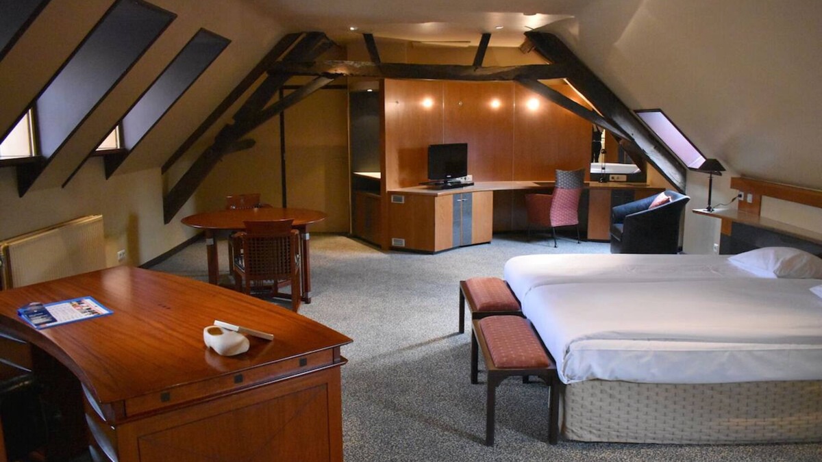 Municipality of Kerkrade Hotel | Serene Castle Retreat with Historic Ambiance | Garden Views Near GaiaZOO