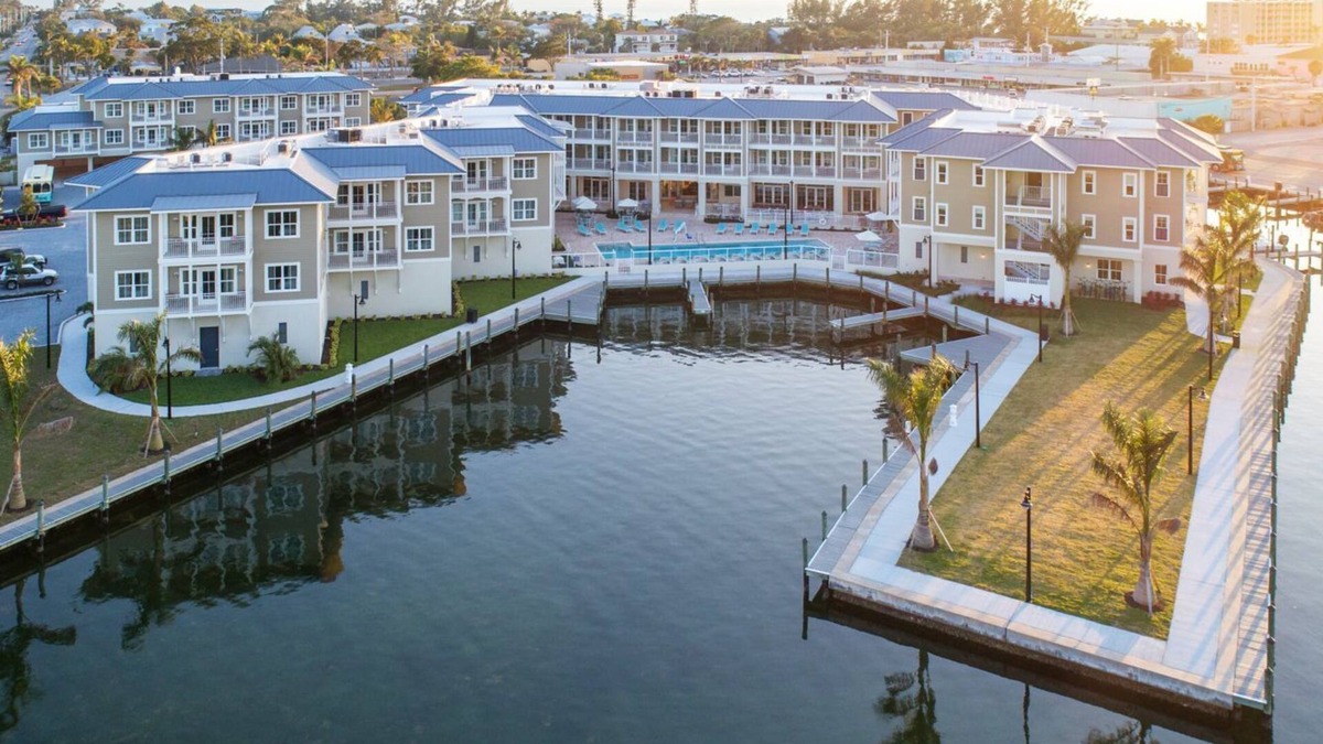 Holmes Beach Hotel | Serene Coastal Villa w/Kitchen & Marina Access Near Beach